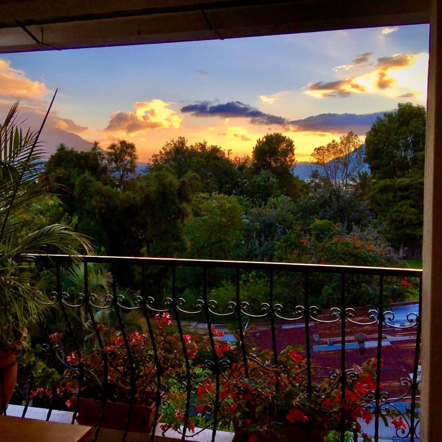 Posada De Los Volcanes Панахачель Экстерьер фото